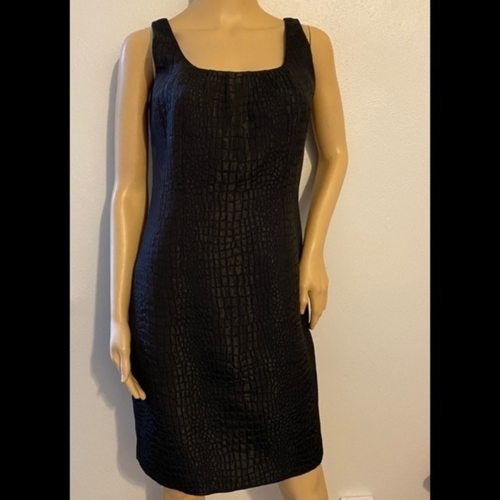 TAHARI black dress size 6